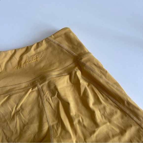 Alphalete Sun Kissed 4” Pulse Surge Shorts - Picture 10 of 11